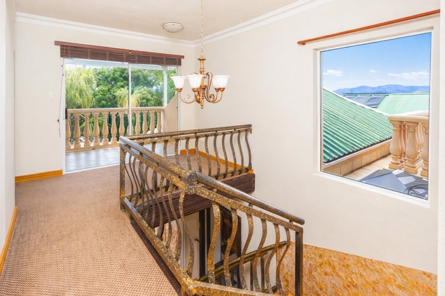 5 Bedroom Property for Sale in Caribbean Beach Club North West